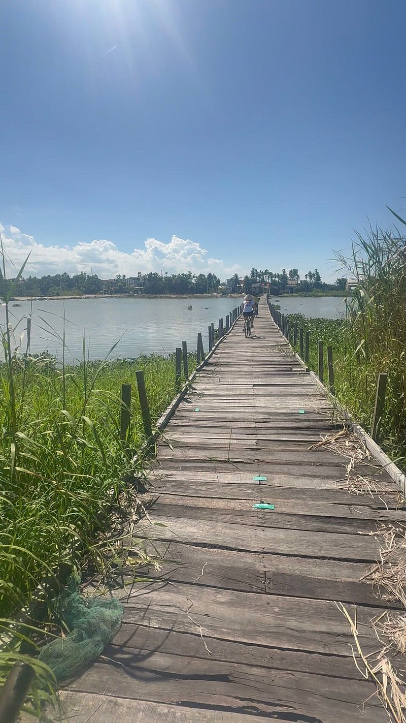 Saigon to Hoi An Cycling Tour: The Ultimate 10-Day Coastal & Highland Adventure